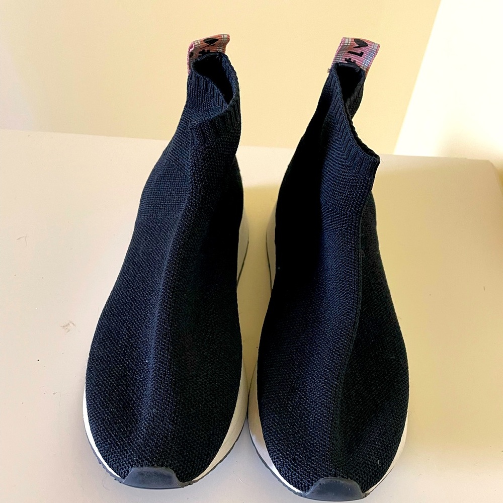 Zara kids slip on boots size 35
